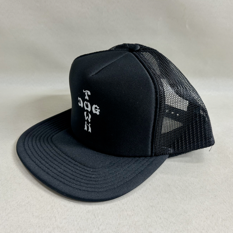 dt cross letter flip mesh hat black